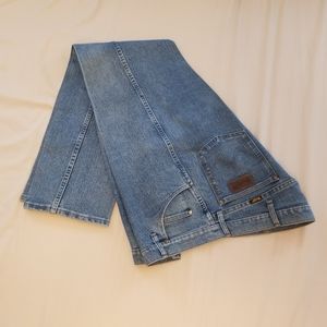 wrangler 47 regular fit advanced comfort